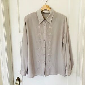 Vintage Yves St. Clair Light Gray Embroidered Long Sleeve Collar Blouse Sz 16